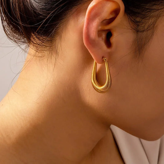 Sleek Curve Hoops | Elegant Jewelry by Drop Charm